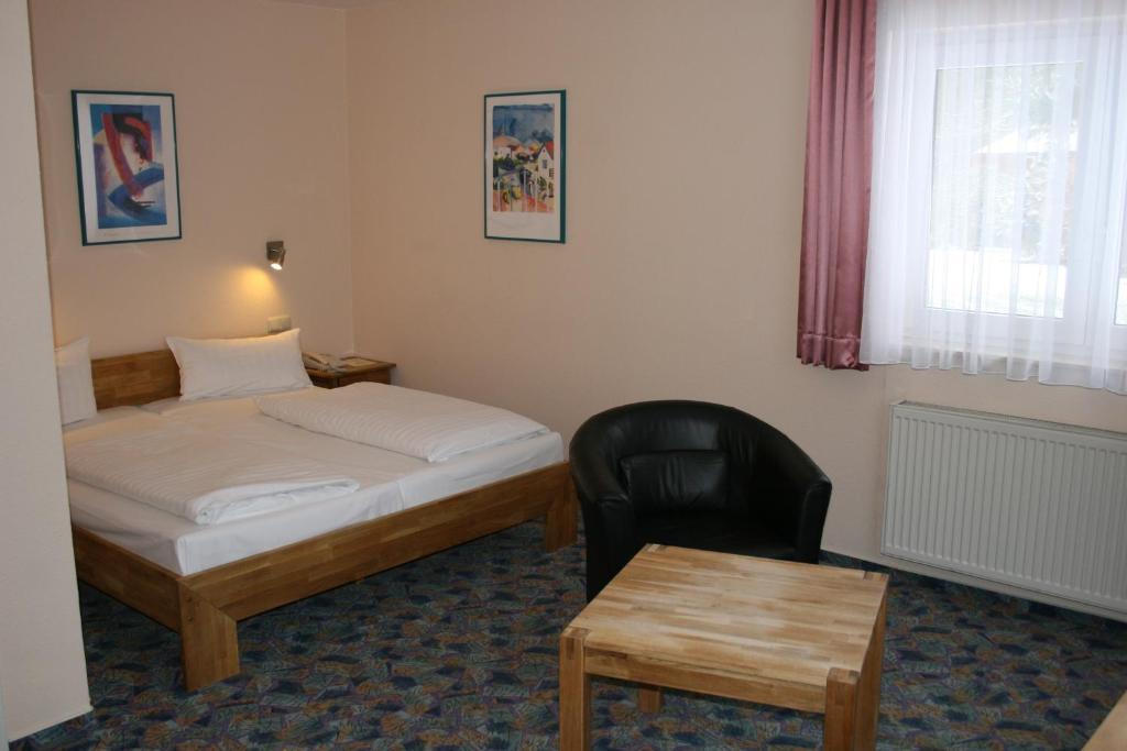 Seminarhotel Jakobsberg Грюнберг Экстерьер фото